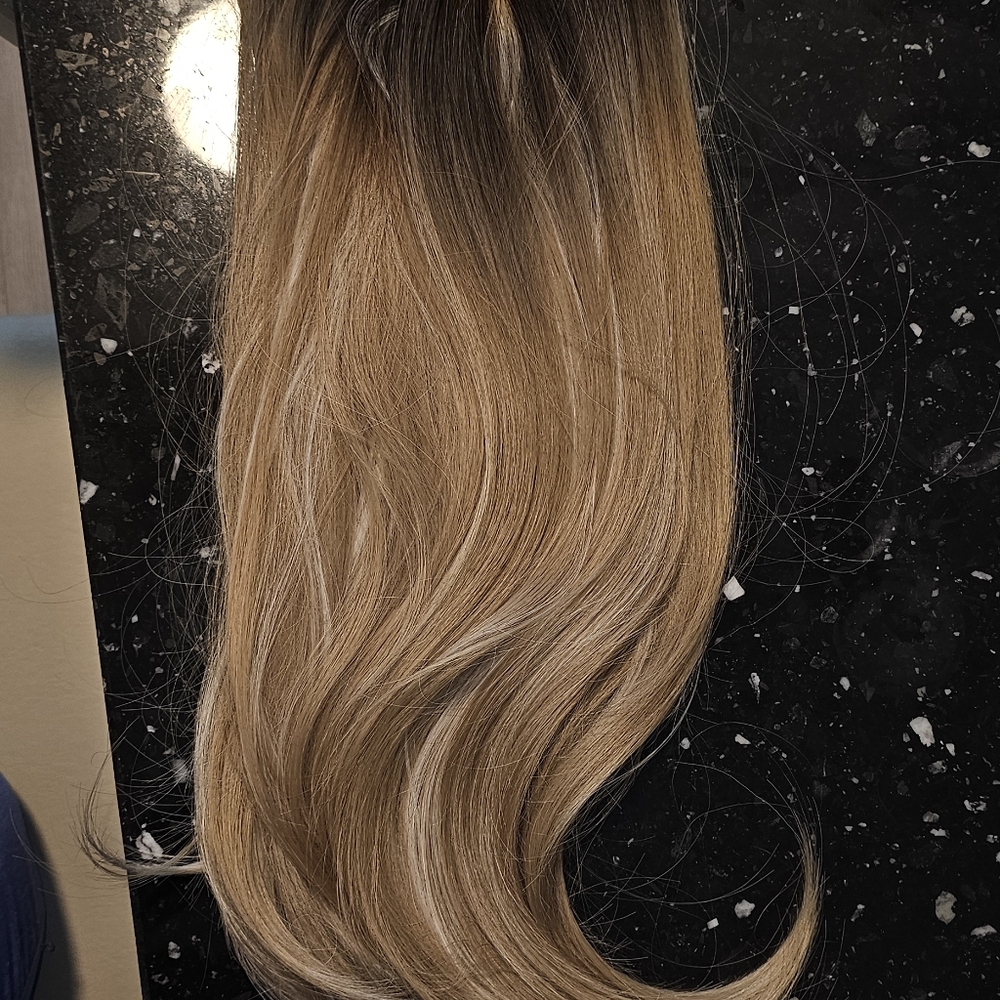 Hair topper